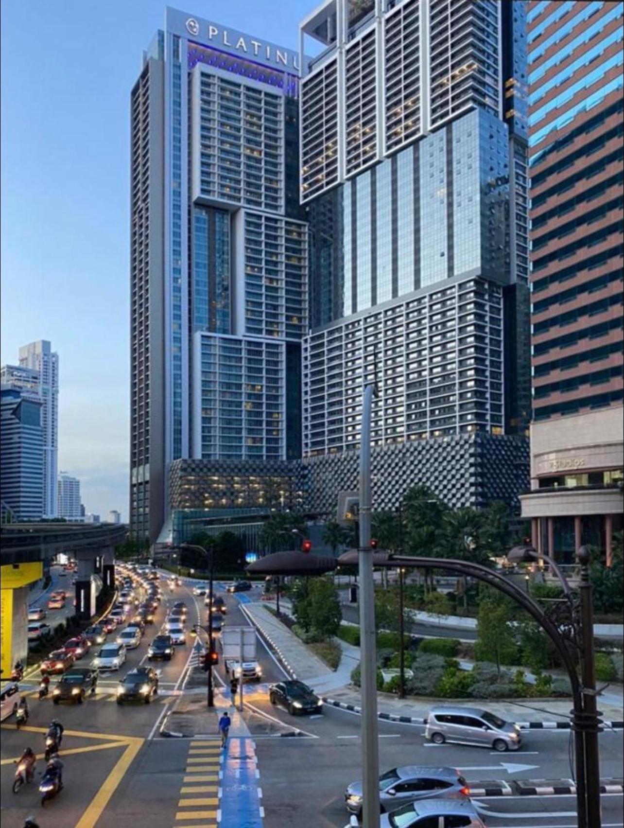 The Platinum Klcc By Home Stay Kuala Lumpur Bagian luar foto