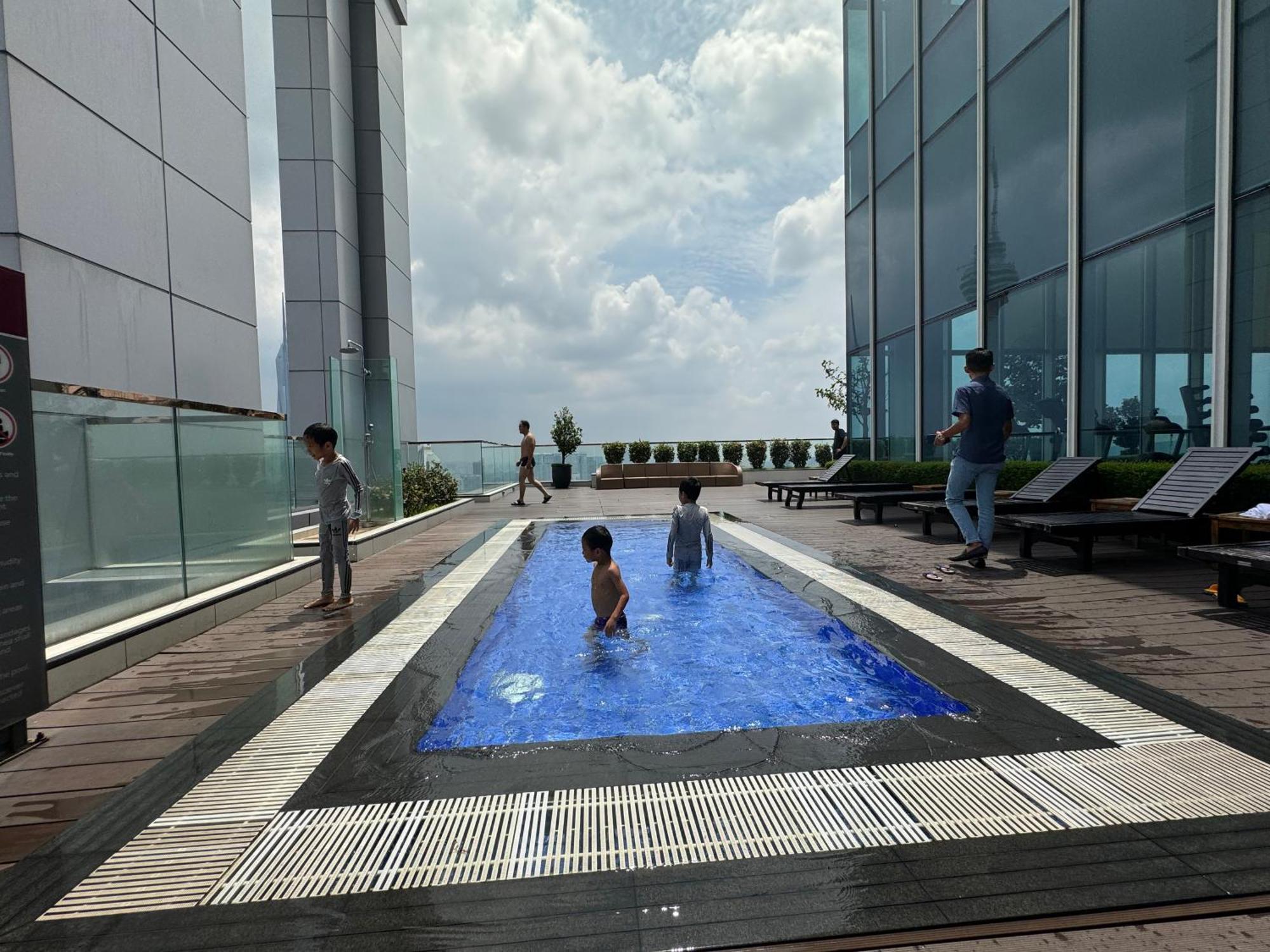 The Platinum Klcc By Home Stay Kuala Lumpur Bagian luar foto